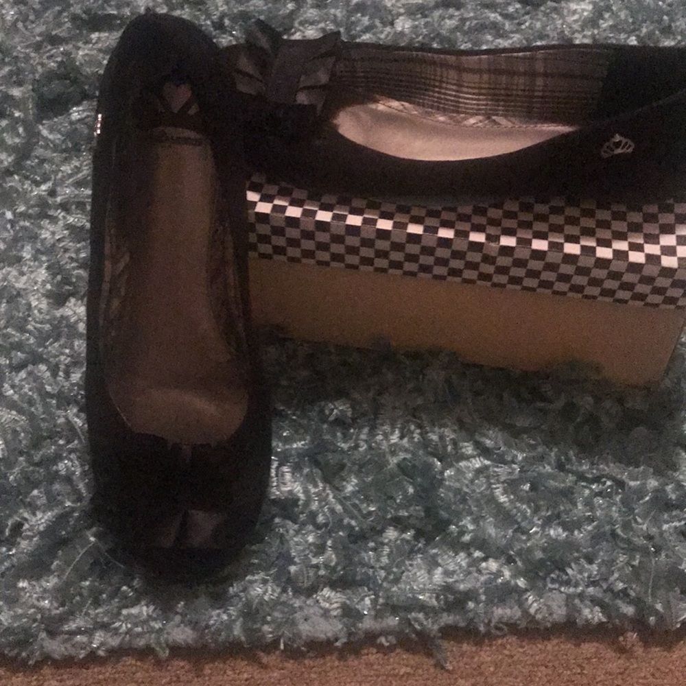 Women flat shoes size 8
